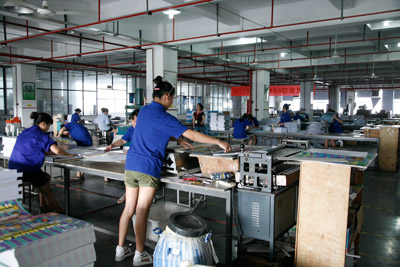 海虹彩印公司生產(chǎn)車間一角